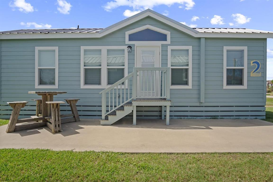 Tiny Home Fishing Expedition Bolivar Peninsula 外观 照片